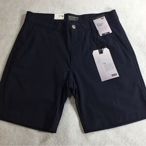 Levi's Men’s Dark Blue Flat Front Tech Shorts SZ 30 X 8 NWT #379